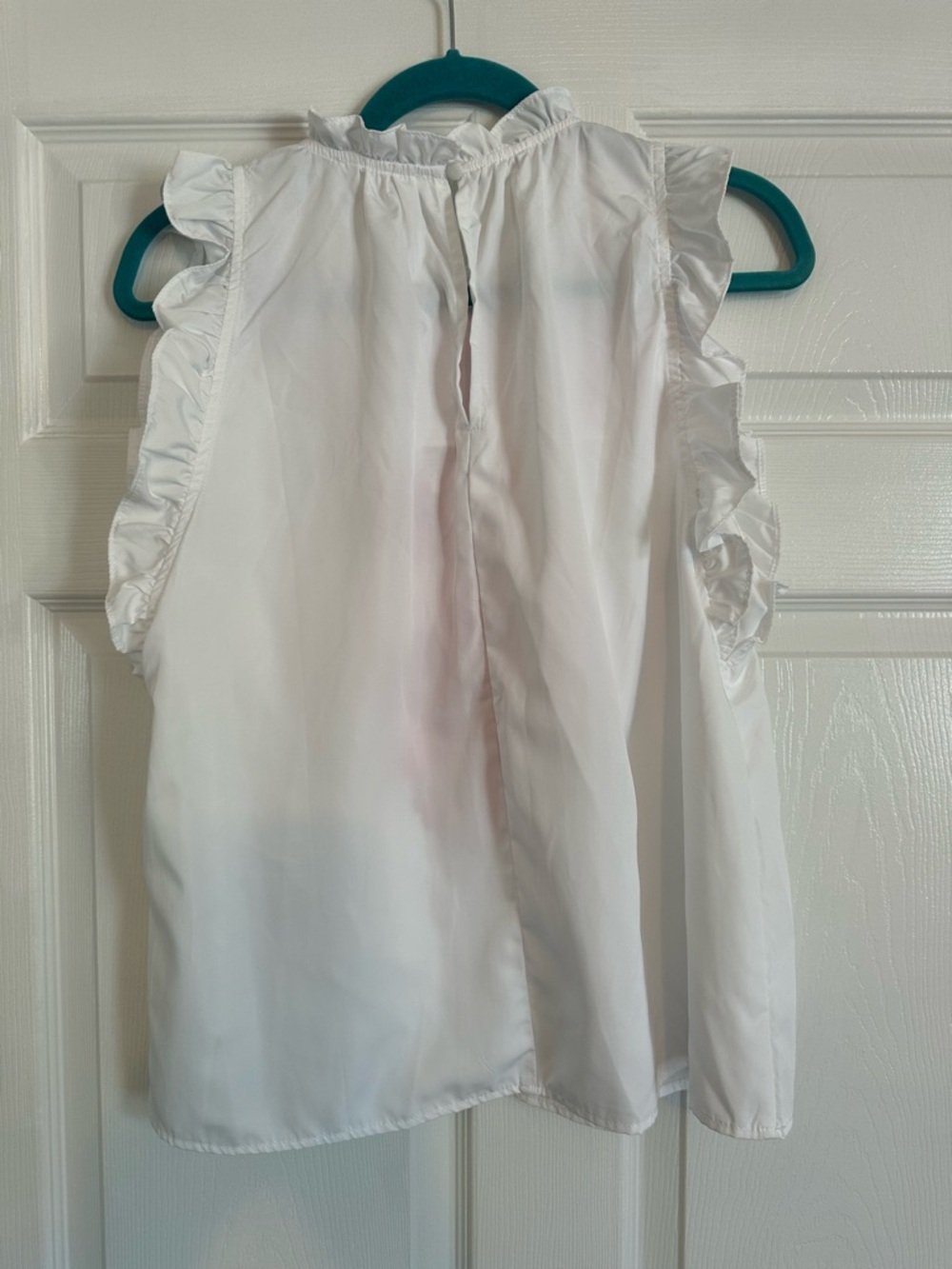 THML Top - NWT - size Large - Picture 3 of 5